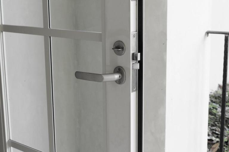 À Pamiers, misez sur une porte d'entrée alliant sécurité et style